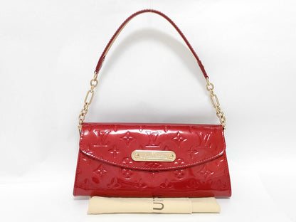 LOUIS VUITTON Vernis Sunset Boulevard Red Shoulder Bag