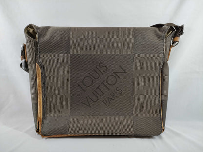 LOUIS VUITTON Damier Geant Damier Geant Messager/Messenger Shoulder Bag