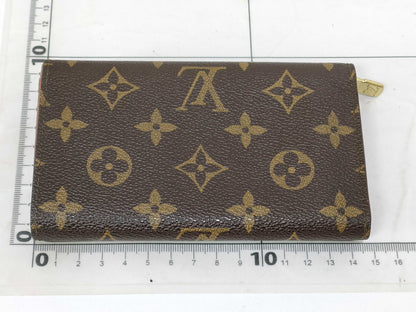 LOUIS VUITTON Monogram Bifold Wallet