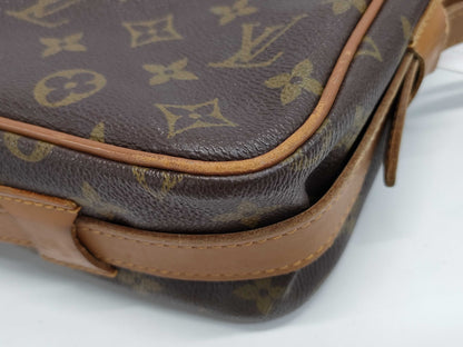 LOUIS VUITTON Monogram USA Licensed Square Shoulder Bag