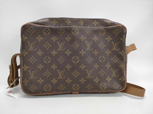 LOUIS VUITTON Monogram USA Licensed Square Shoulder Bag