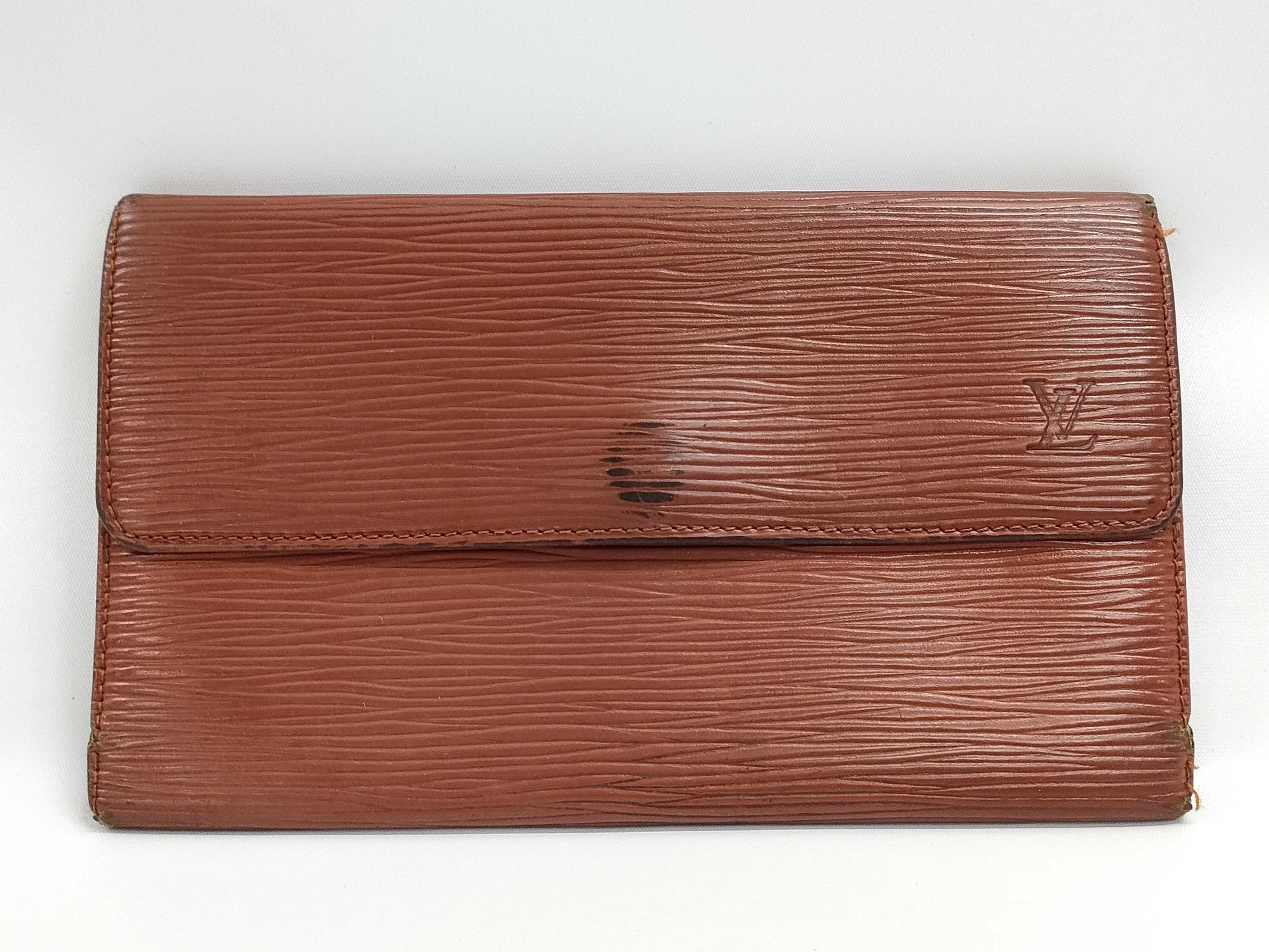 LOUIS VUITTON Epi Portefeuille Sarah Reddish Brown Wallet