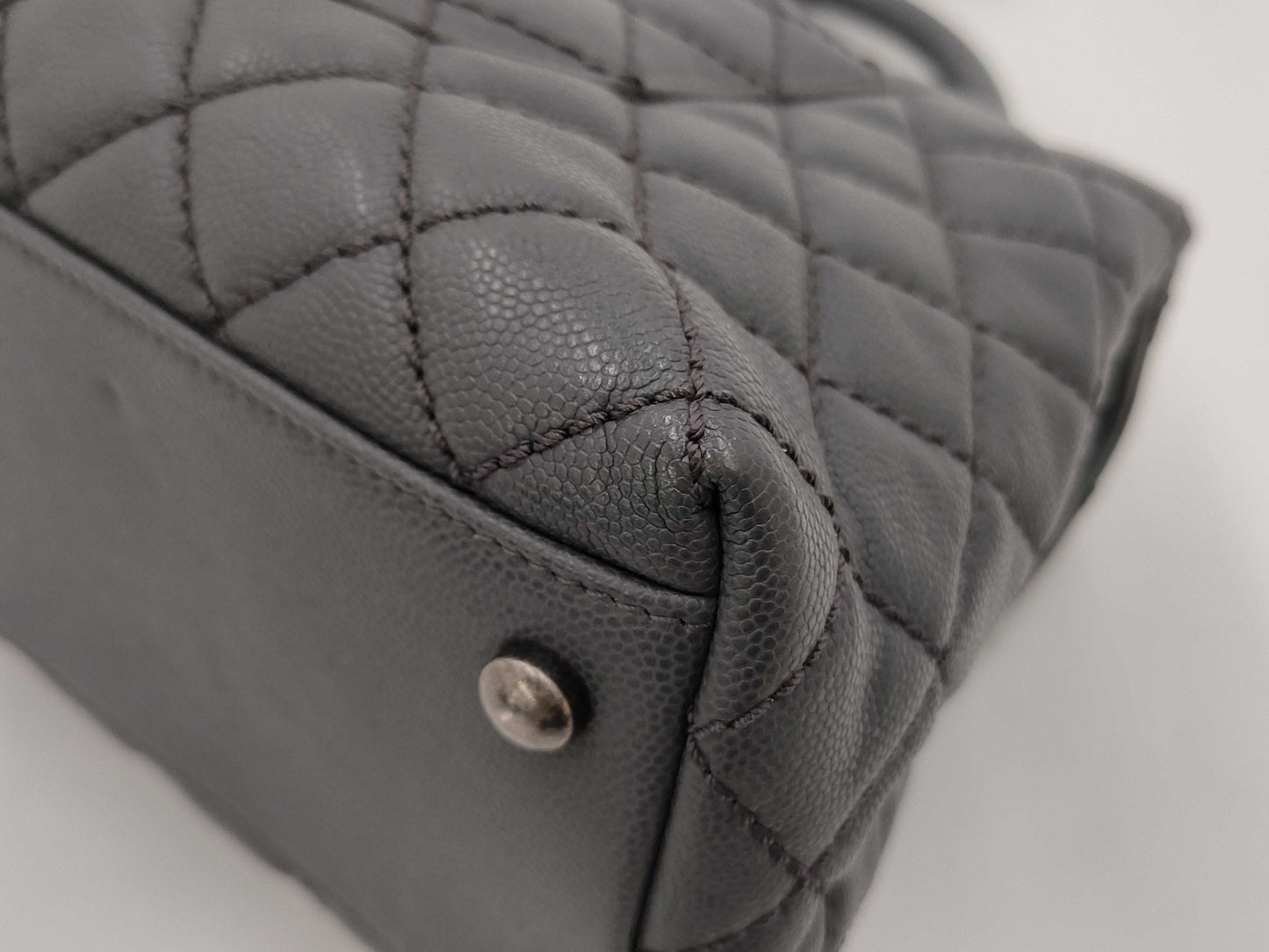CHANEL Caviar Skin Top Handle Caviar Skin Turnlock Shoulder Bag