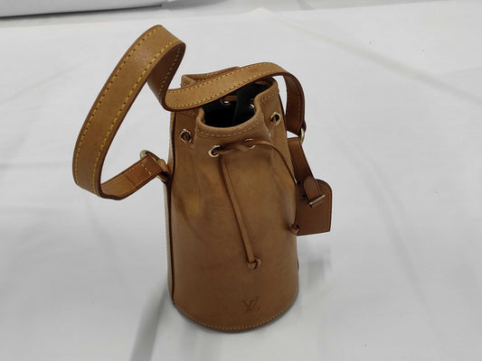 LOUIS VUITTON Dom Perignon case with stains inside Other accessories