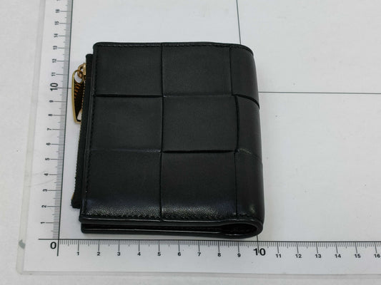 BOTTEGA VENETA Intrecciato Small Maxi Wallet Black