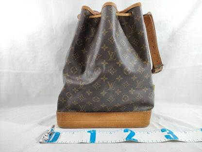LOUIS VUITTON Monogram M42224 Noe Shoulder Bag