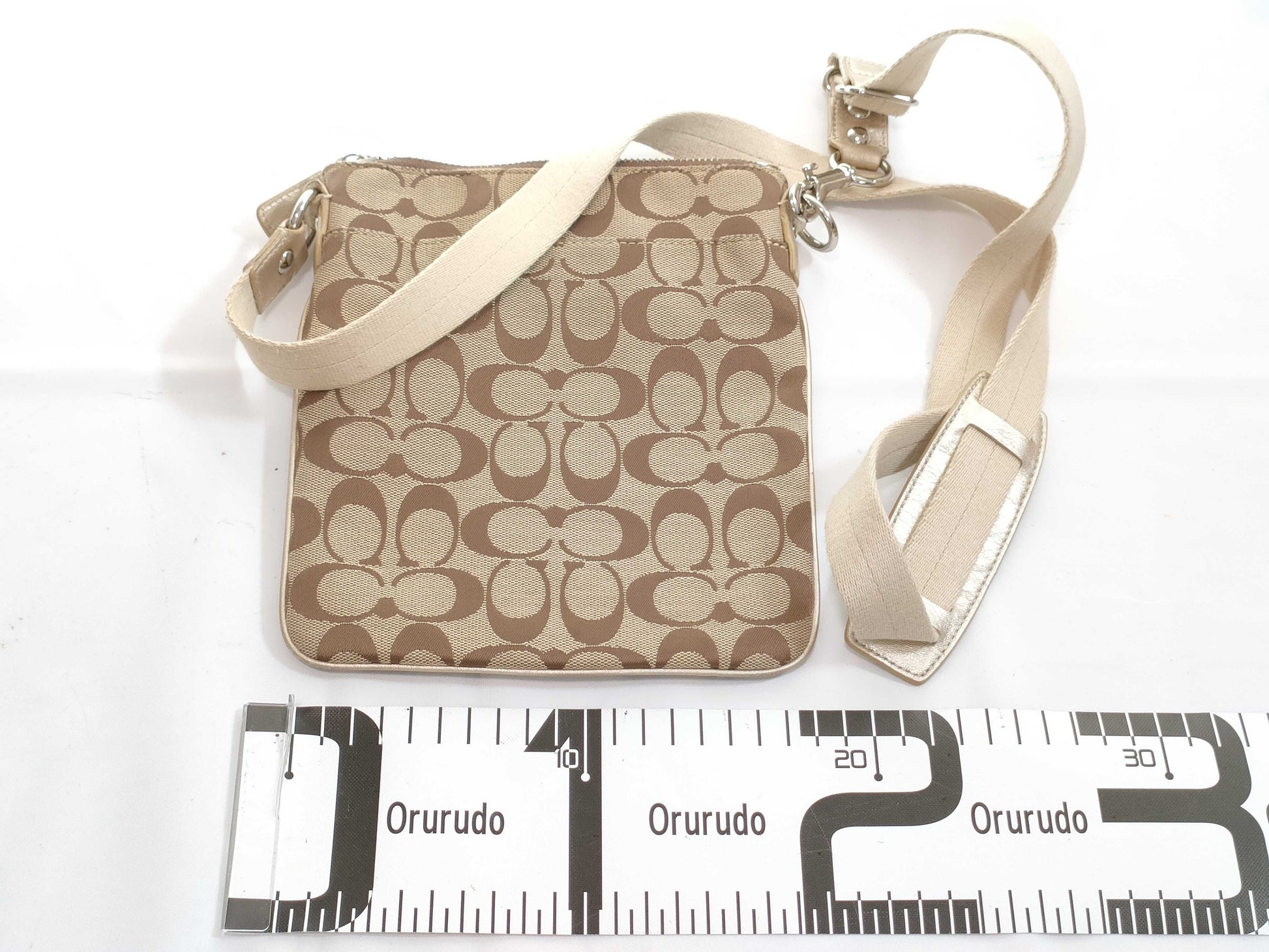 COACH Signature Signature Bag Shoulder Bag