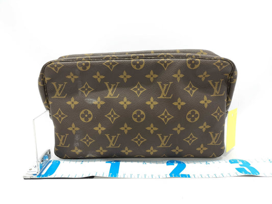 LOUIS VUITTON Monogram Truest Wallet 28 Second Bag