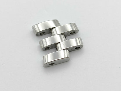 Tops and other accessories