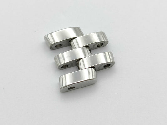 Tops and other accessories