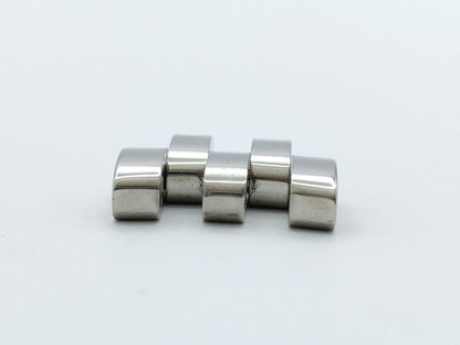 Tops and other accessories