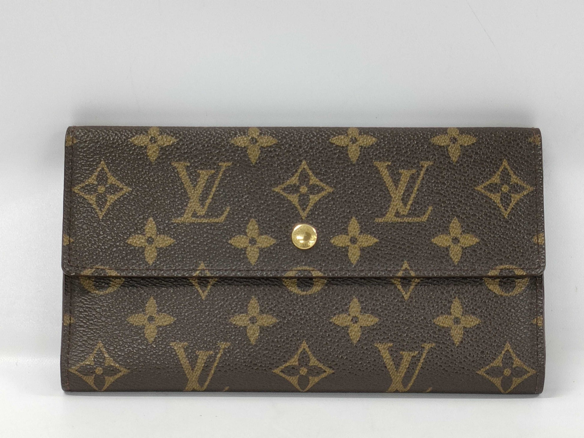 LOUIS VUITTON Monogram Tri-fold Wallet