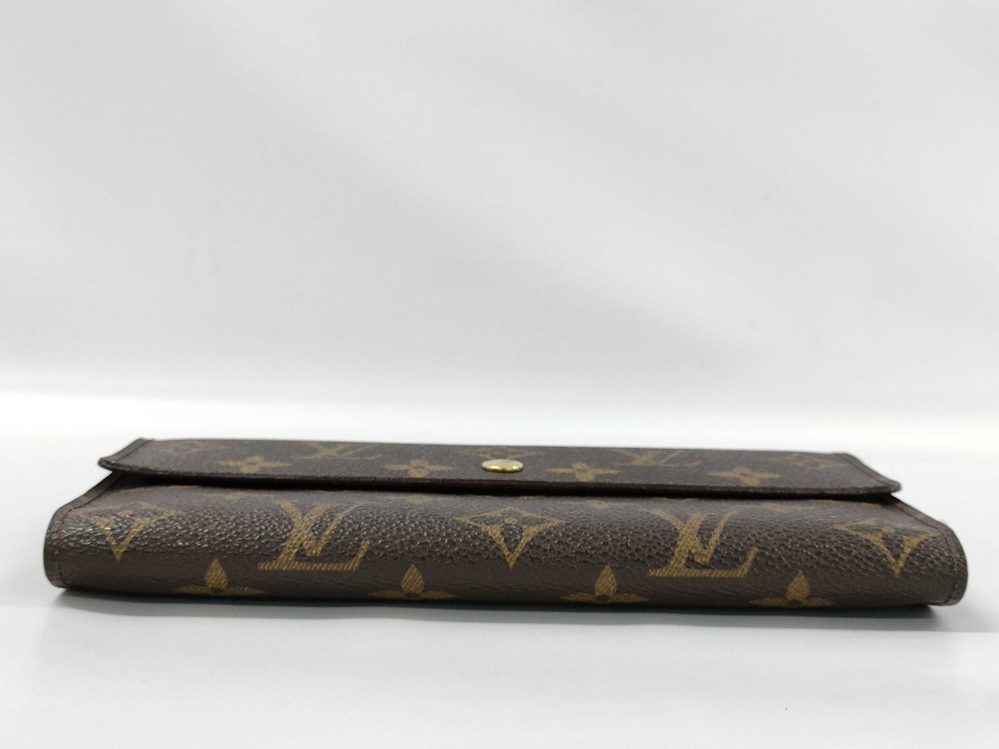 LOUIS VUITTON Monogram Tri-fold Wallet