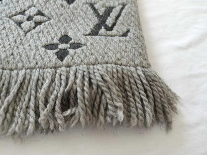 LOUIS VUITTON Monogram Scarf Gray Scarf
