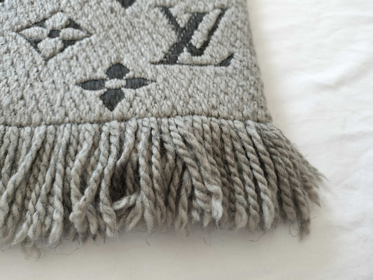 LOUIS VUITTON Monogram Scarf Gray Scarf