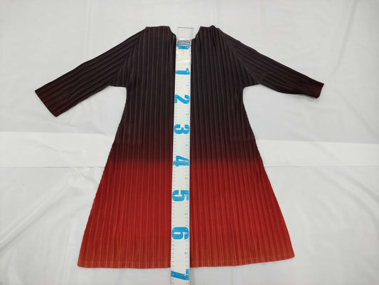 ISSEY MIYAKE Pleats Please Gradation Top