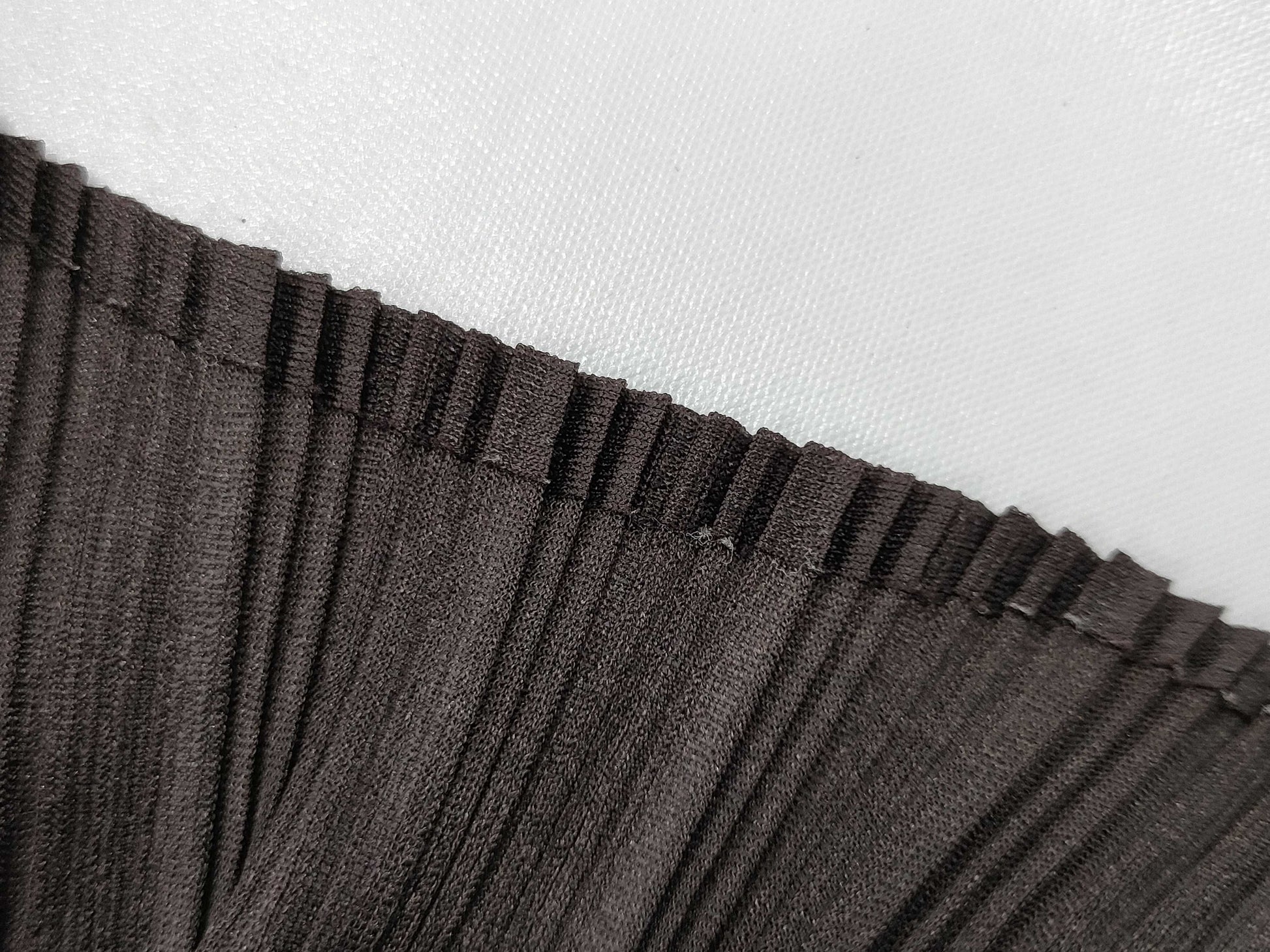 ISSEY MIYAKE Pleats Please Gradation Top