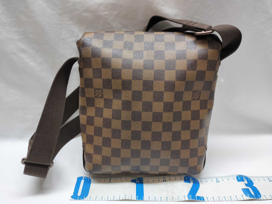LOUIS VUITTON Damier Brooklyn PM N52120 Shoulder Bag