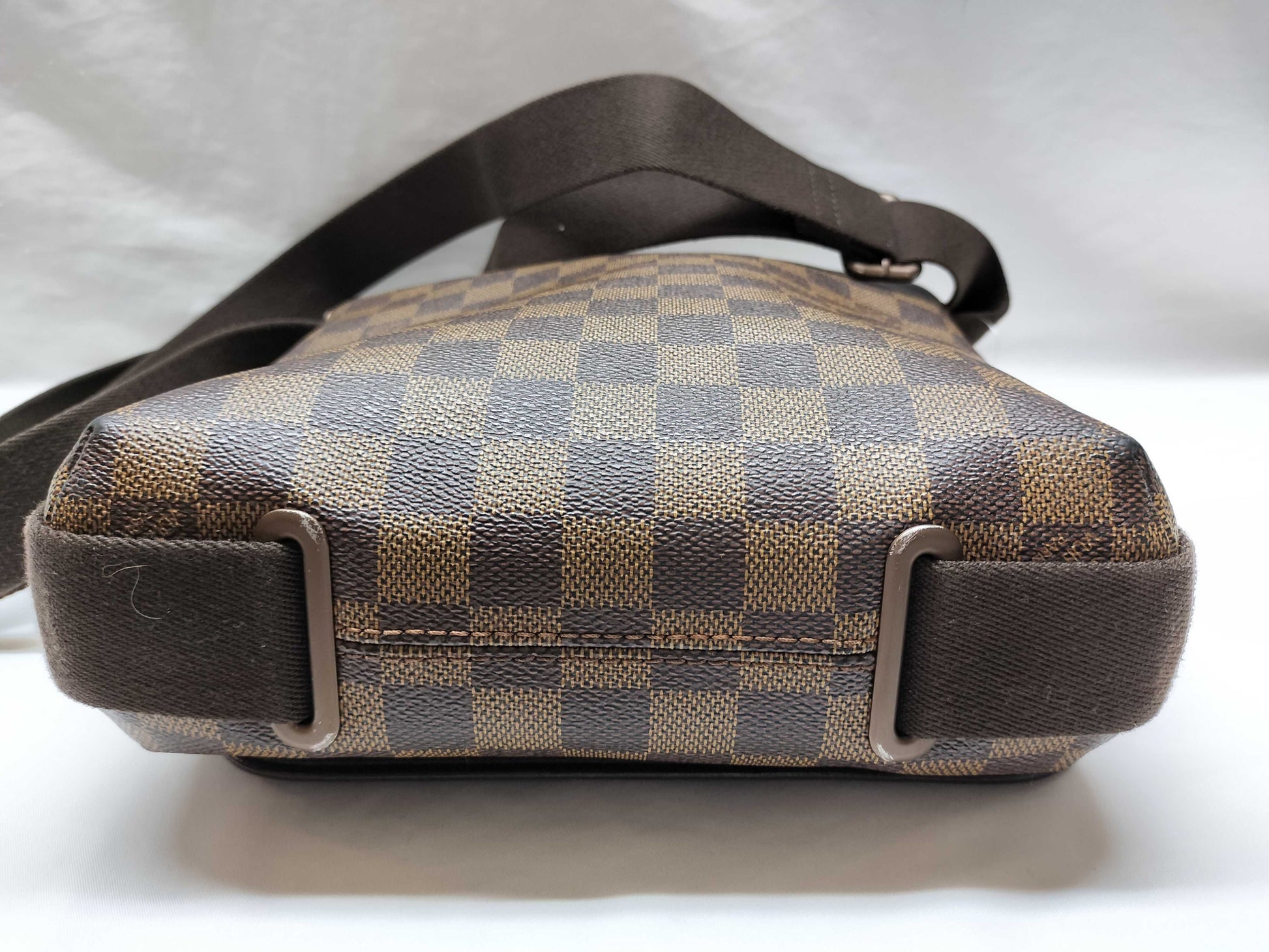 LOUIS VUITTON Damier Brooklyn PM N52120 Shoulder Bag