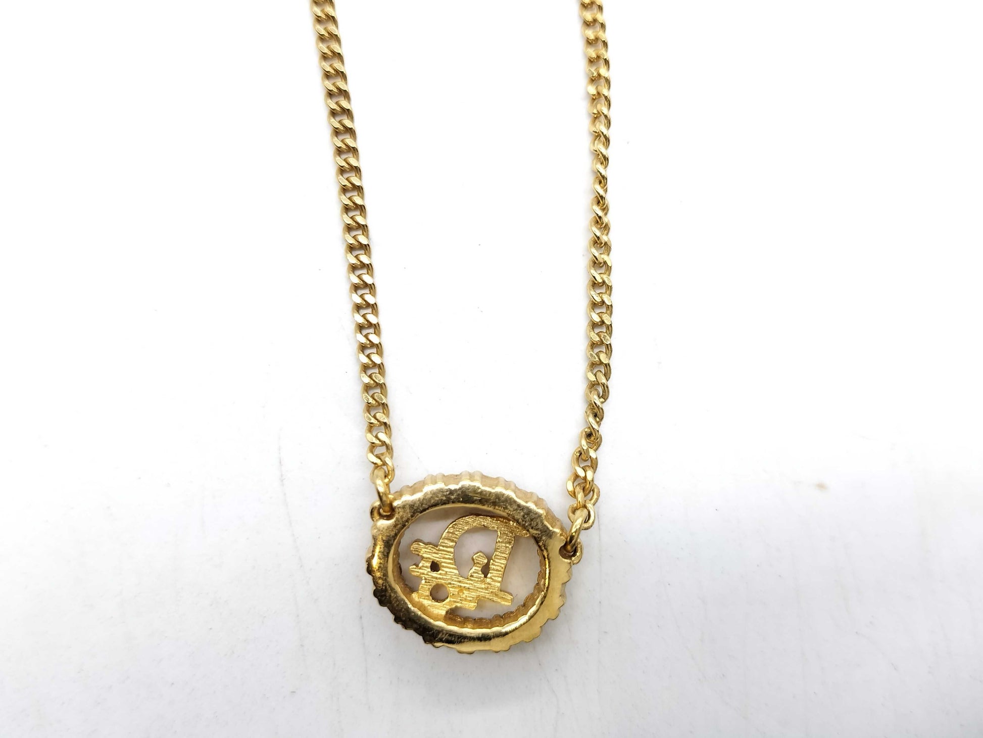 Dior logo necklace necklace