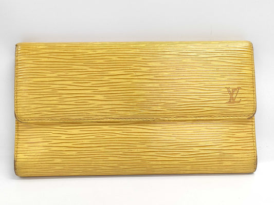 LOUIS VUITTON Epi M63382 Inter Long Wallet