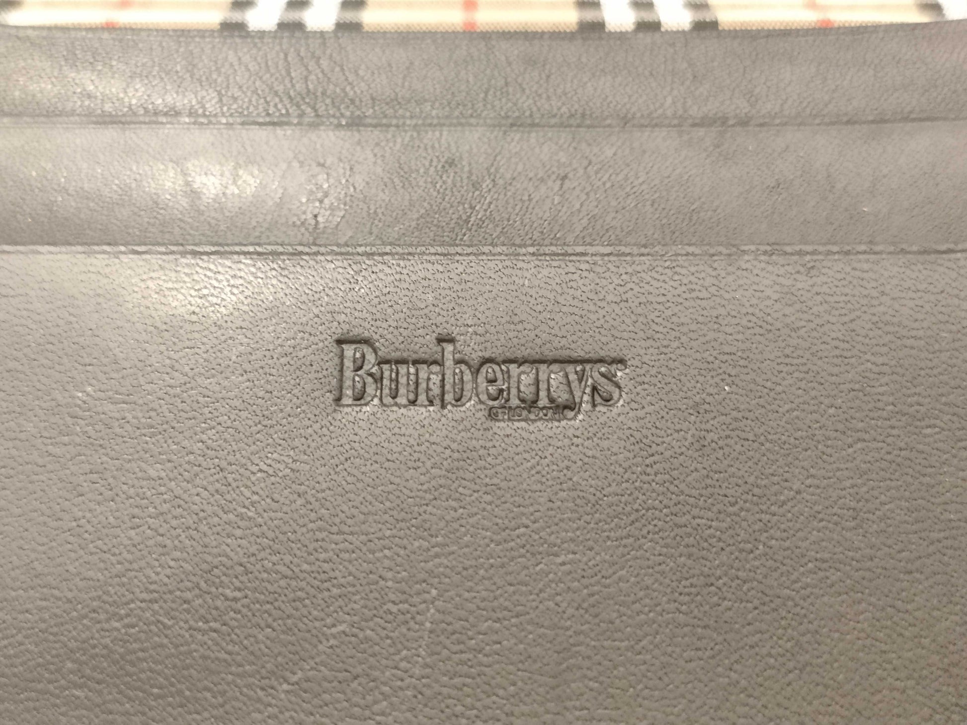 LOUIS VUITTON Taiga Organizer de Poche / Burberry Card Case Card Case, Pass Case, Business Card Case