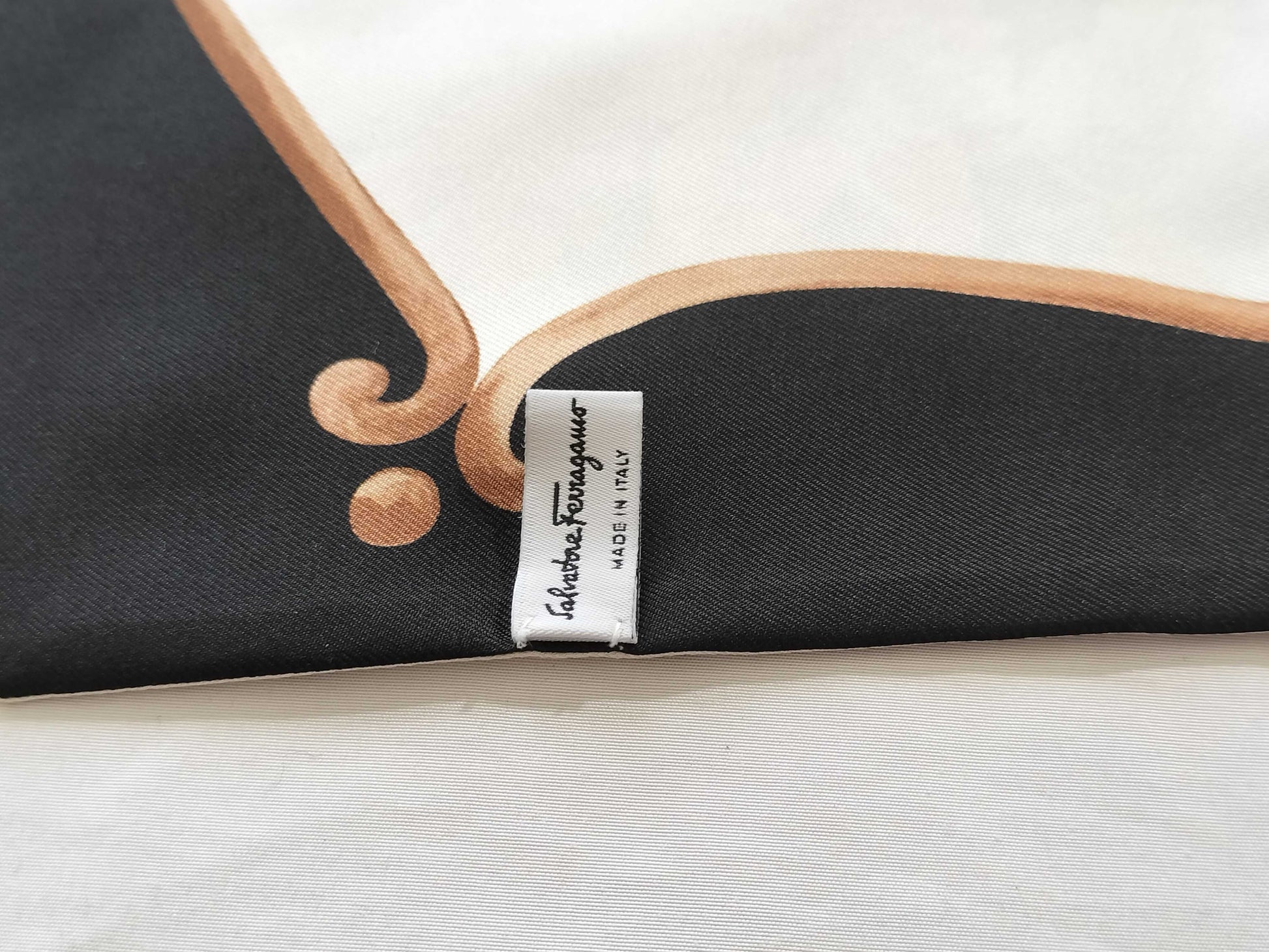 Salvatore Ferragamo Pleated Carré/Shawl Scarf