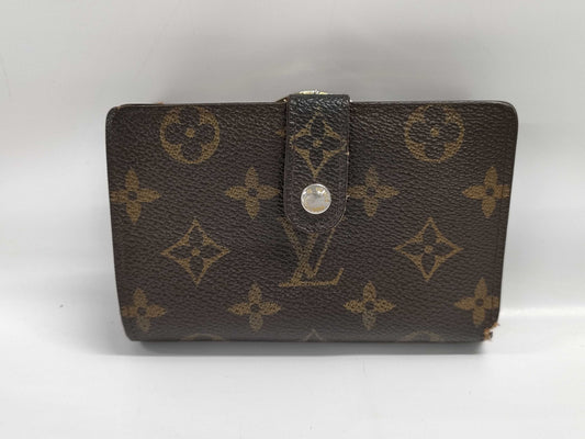 LOUIS VUITTON Monogram Clasp Wallet