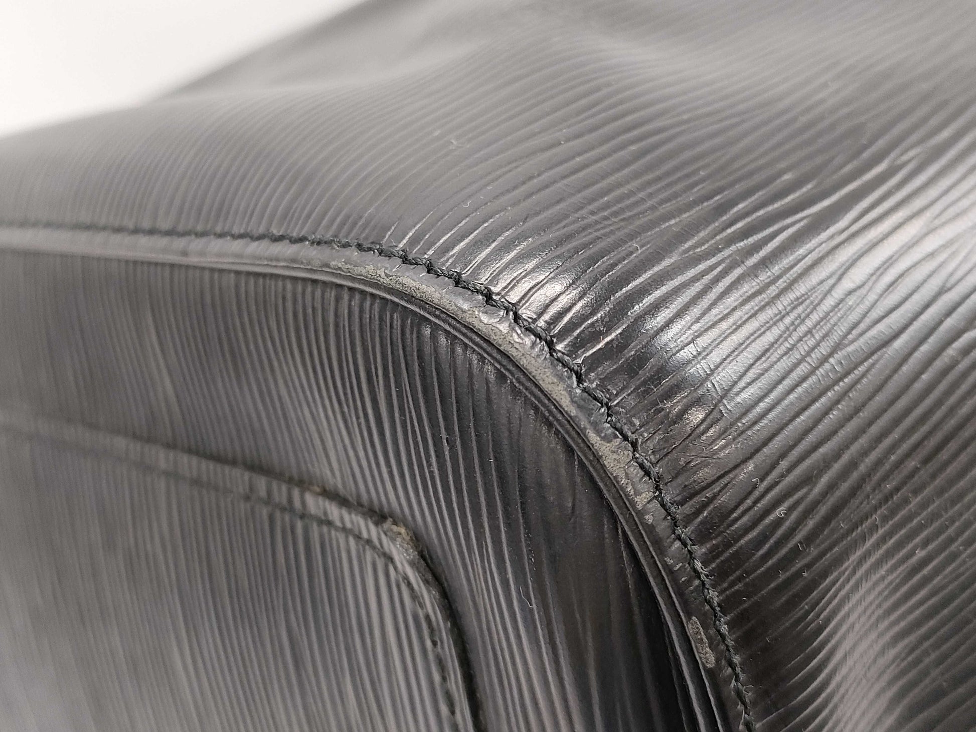 LOUIS VUITTON Epi Keepall 55 Noir Boston Bag M59142
