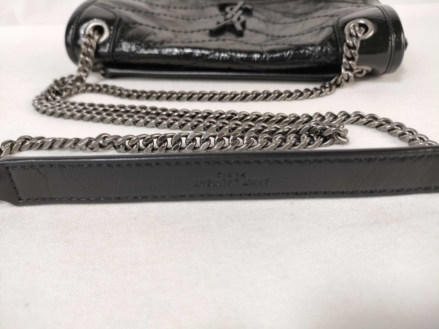 Yves Saint Laurent Paris Niki Leather Chain Shoulder Bag 633151
