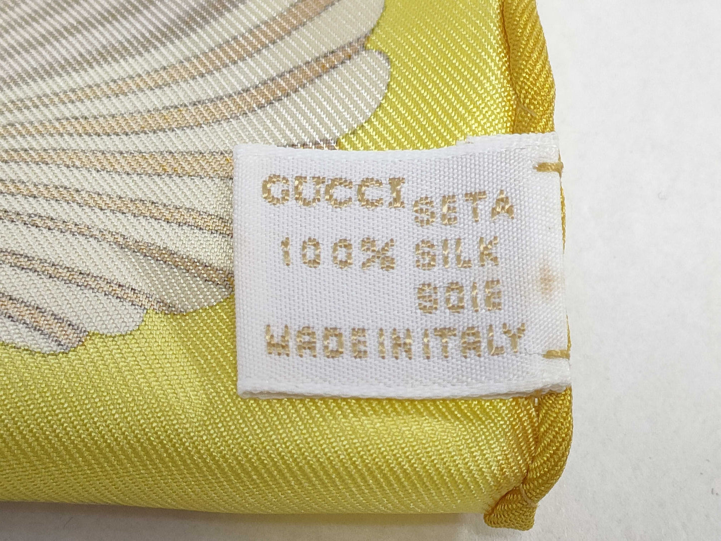 GUCCI Fish and Shell Scarf