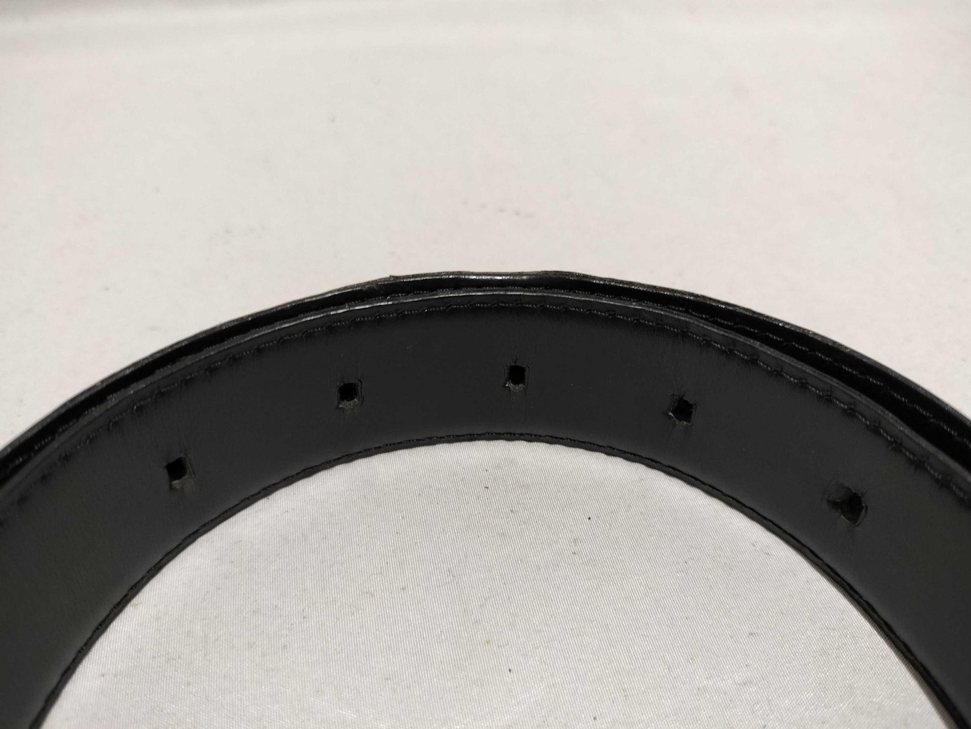 LOUIS VUITTON Epi Santur Black Belt