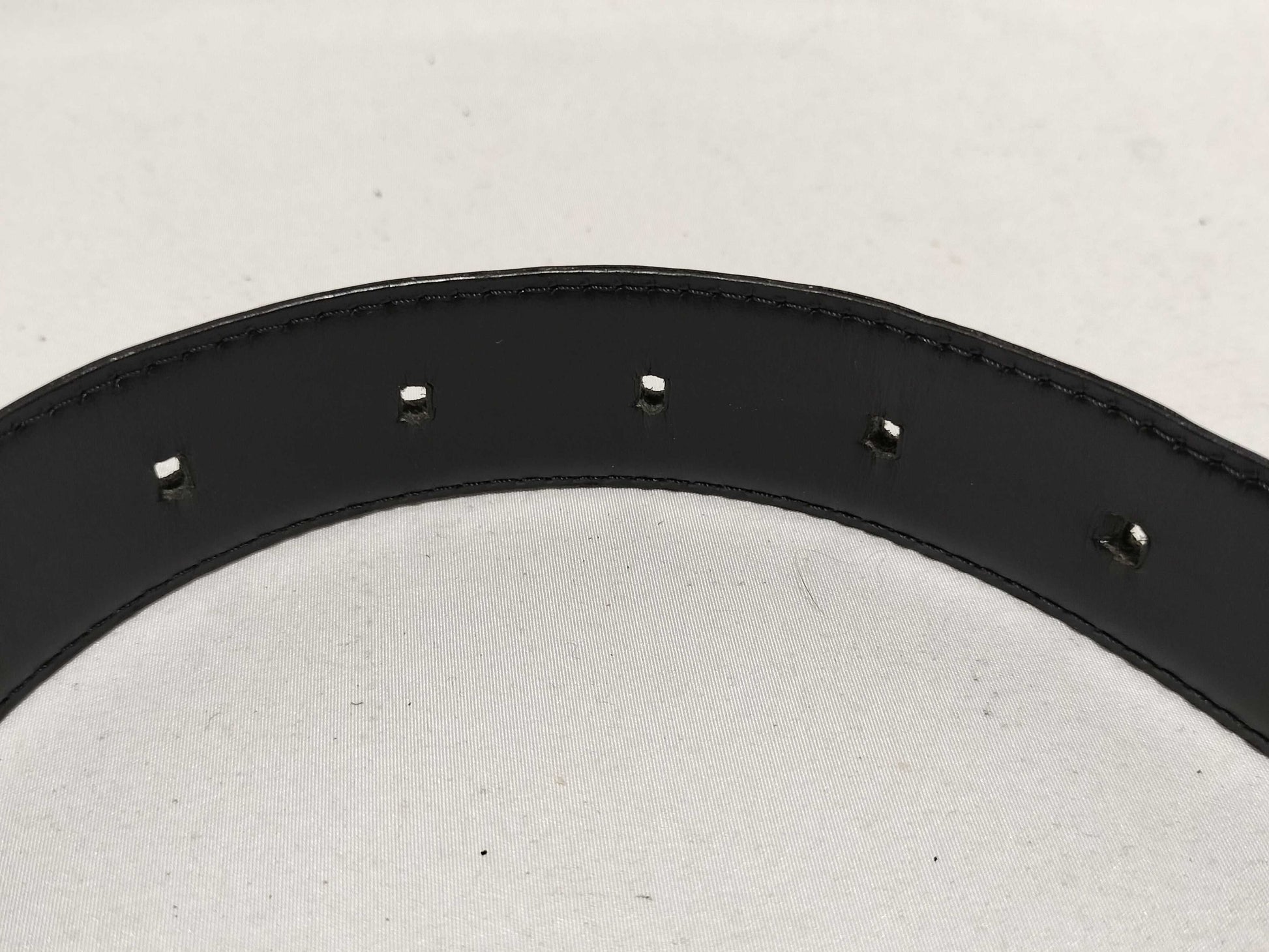 LOUIS VUITTON Epi Santur Black Belt