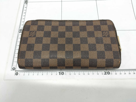 LOUIS VUITTON Damier Zippy Wallet