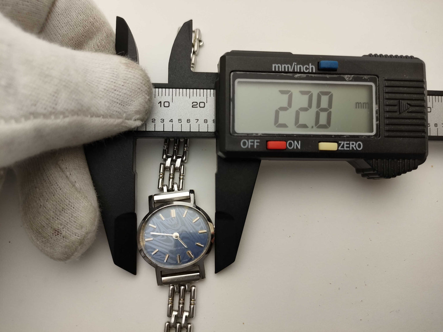 OMEGA Ladies Geneve Watch