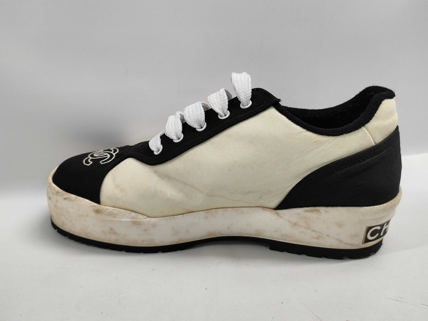 CHANEL Coco Mark Low-Cut Sneakers