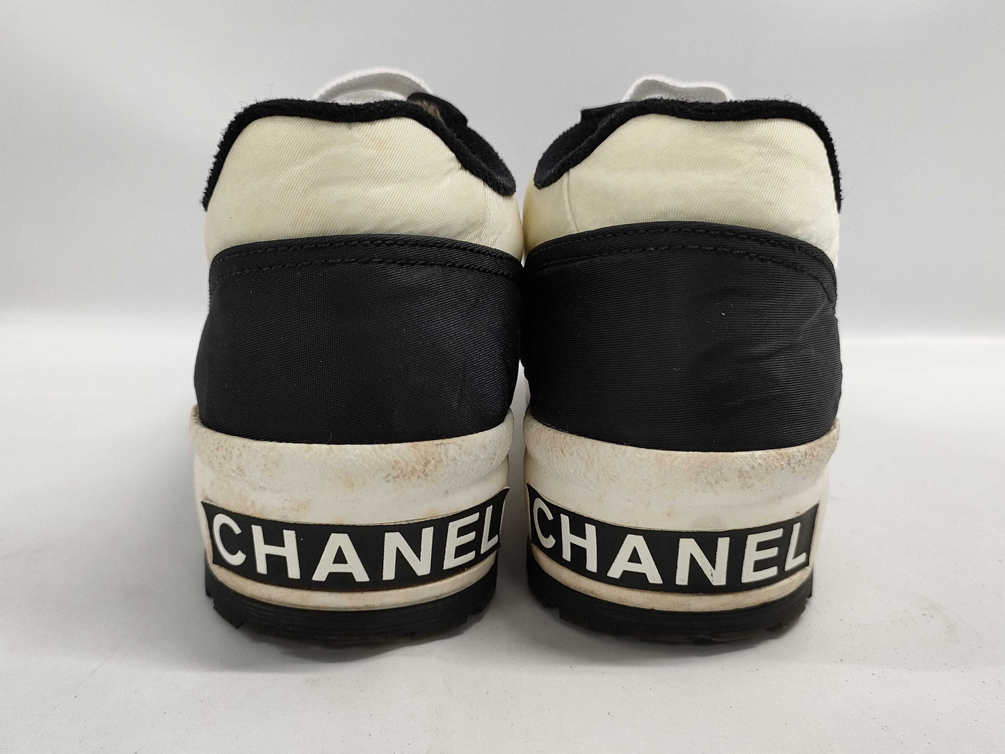 CHANEL Coco Mark Low-Cut Sneakers