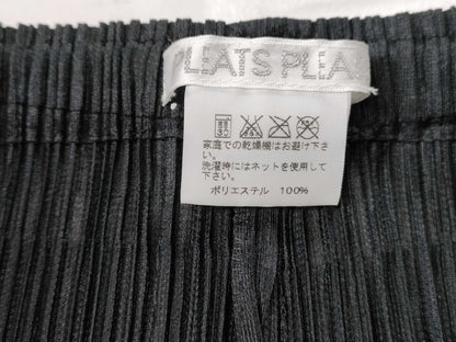 ISSEY MIYAKE pleated pants