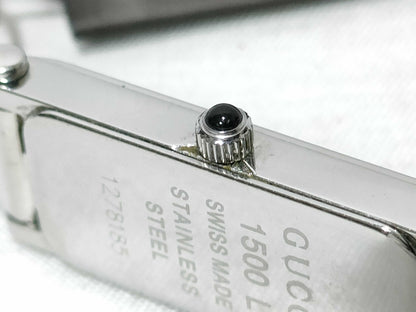 GUCCI GUCCI 1500L Women's Watch with Cracked Crystal, Not Working
