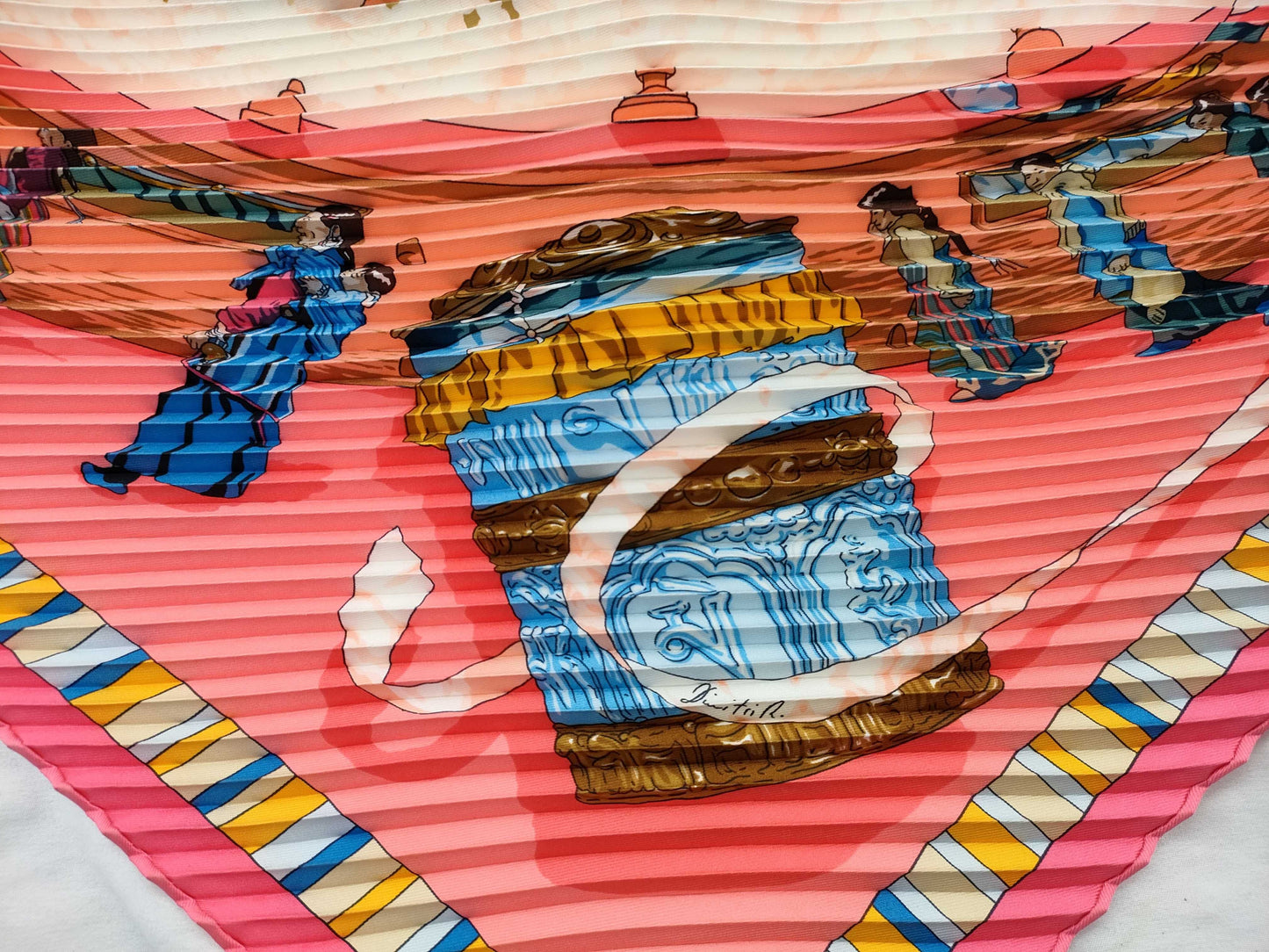 HERMES pleated ethnic pattern scarf
