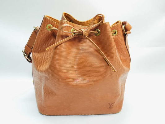 LOUIS VUITTON Epi Noe Shoulder Bag
