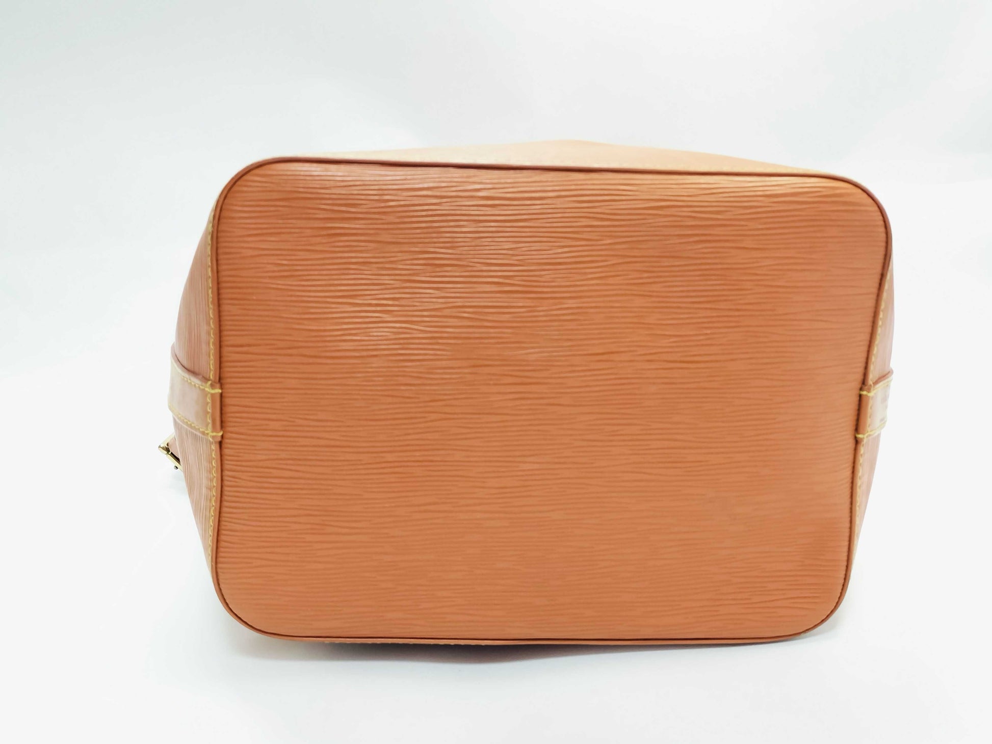 LOUIS VUITTON Epi Noe Shoulder Bag