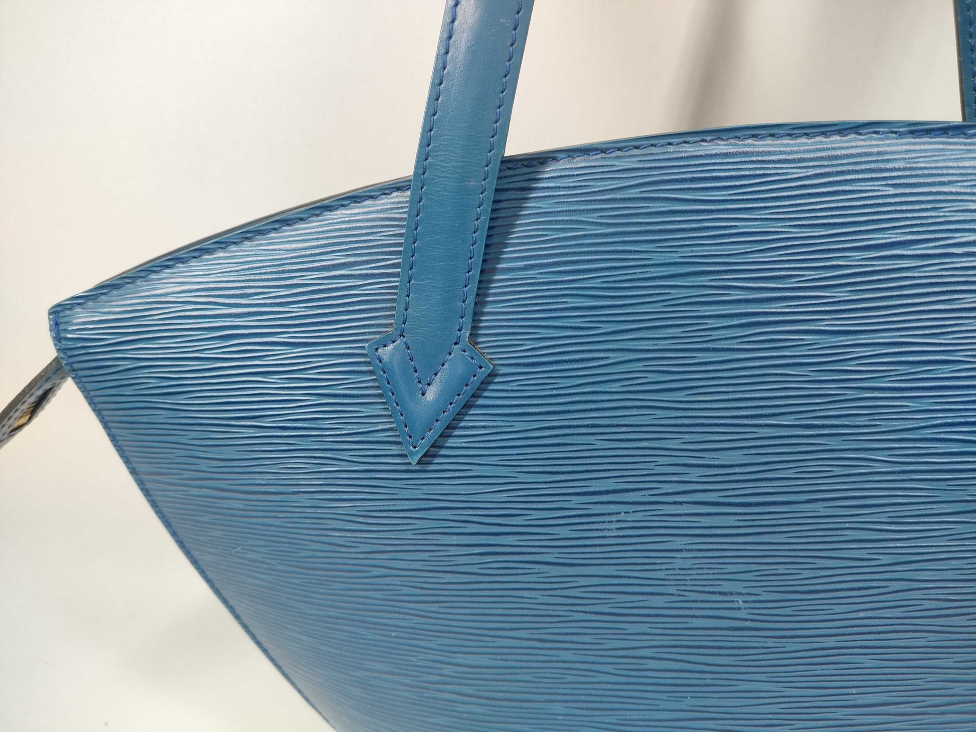 LOUIS VUITTON Epi Saint-Jacques handbag