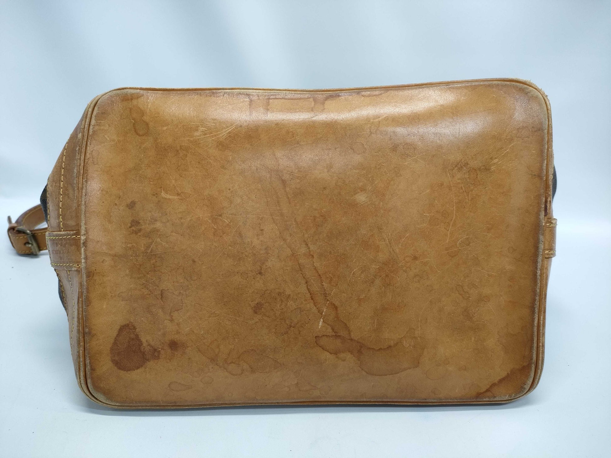 LOUIS VUITTON Monogram M42224 Noe Shoulder Bag