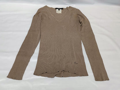 GUCCI Long Sleeve Metal Logo Silk Top