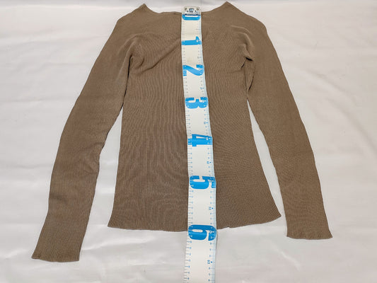 GUCCI Long Sleeve Metal Logo Silk Top
