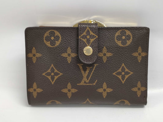 LOUIS VUITTON Monogram Bifold Wallet