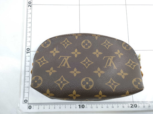 LOUIS VUITTON Monogram Pochette Cosmetic Pouch