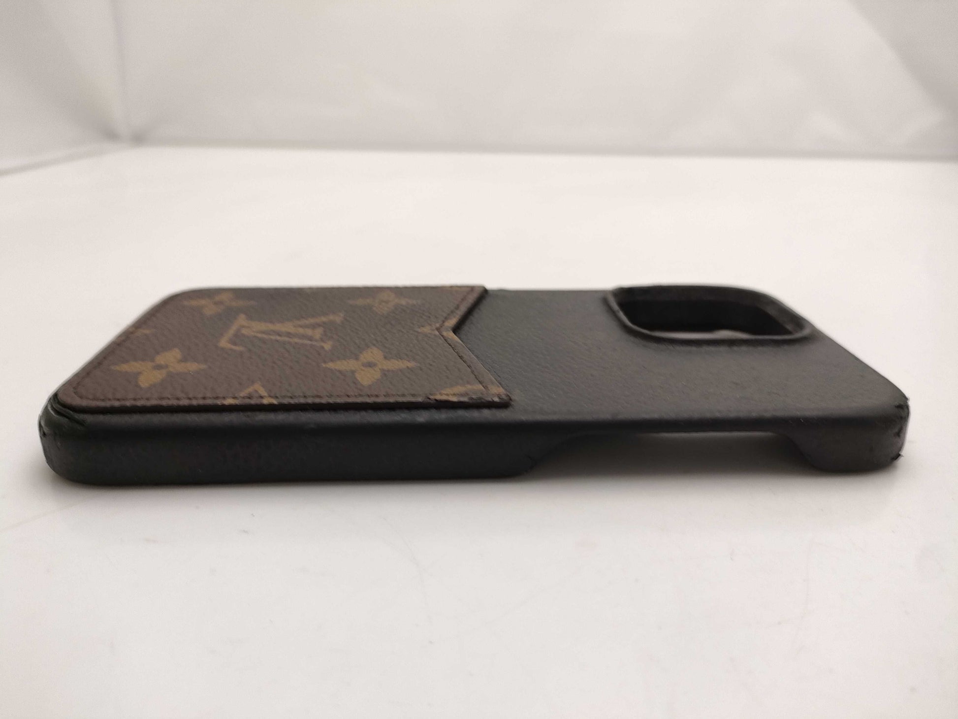 LOUIS VUITTON Monogram iPhone 15 ProMAX Case M82888 Other Accessories