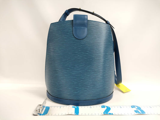 LOUIS VUITTON Epi Cluny Shoulder Bag